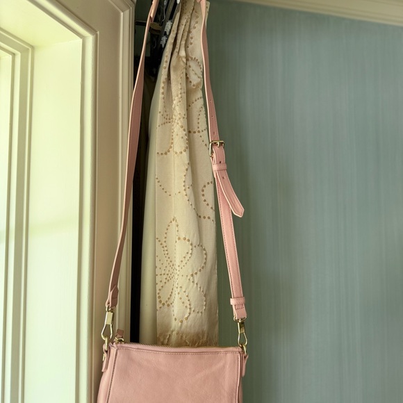 Elizabeth and James Pink Leather Crossbody - Picture 3 of 14